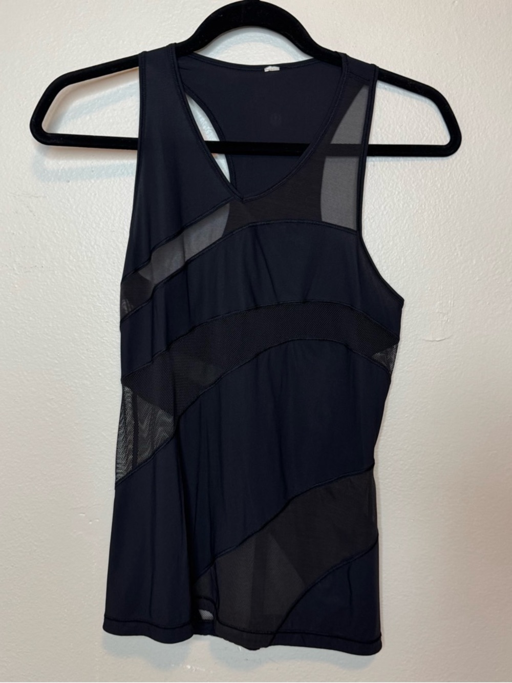 Lululemon Mesh In Motion Racerback Tank Top Black Workout Shirt - Picture 3 of 7